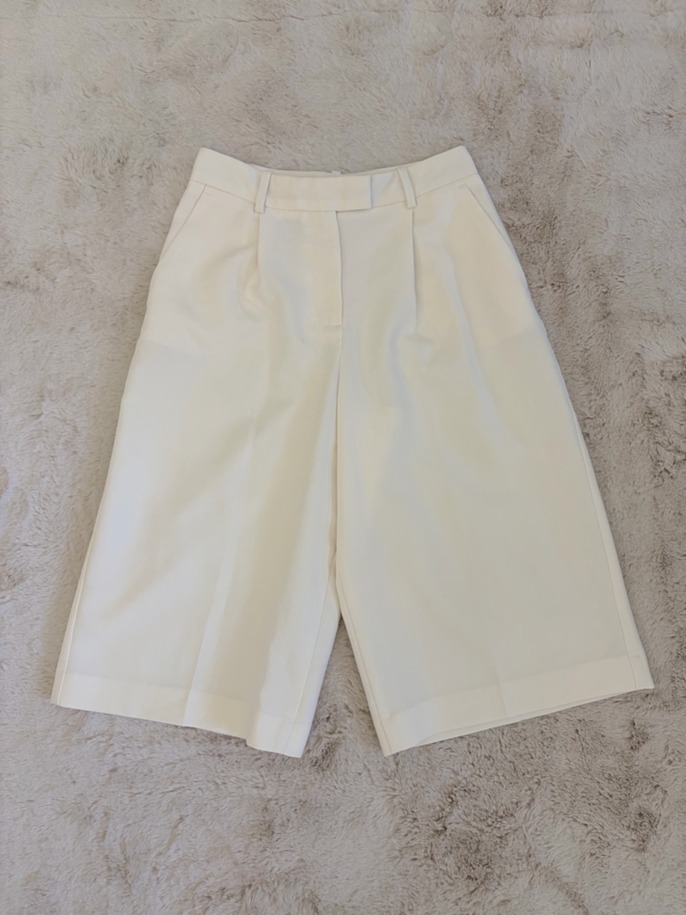 Zara Ivory High Rise Wide Leg Culotte Cropped Trousers XS Minimalist Clean Girl